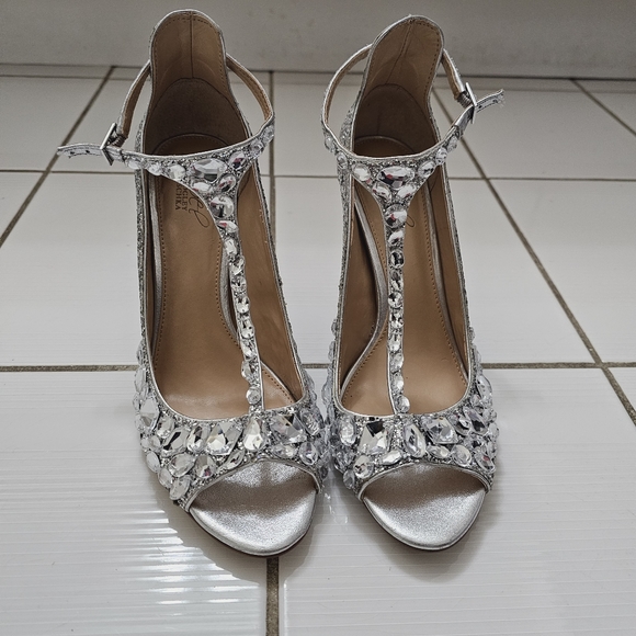 JEWEL by BADGLEY MISCHKA Conroy Stiletto Heels, Silver Embellished Sz 7.5 NWOT - Picture 7 of 13